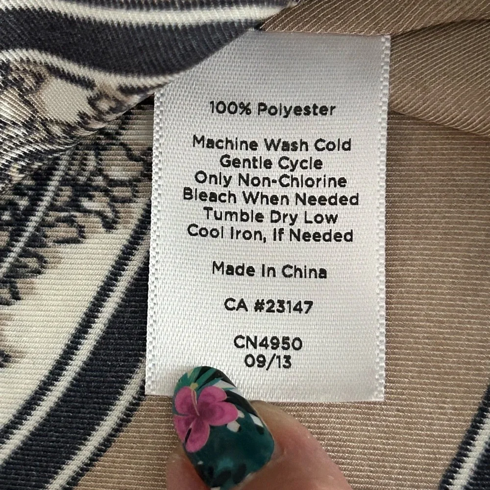 Talbots Silky Black White Tan Paisley Boho Floral Print Blouse Top Size 2P - Picture 6 of 8